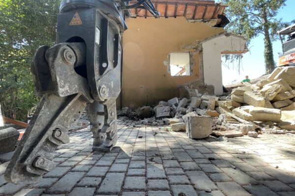 Demolizione e ricostruzione casa in legno velletri